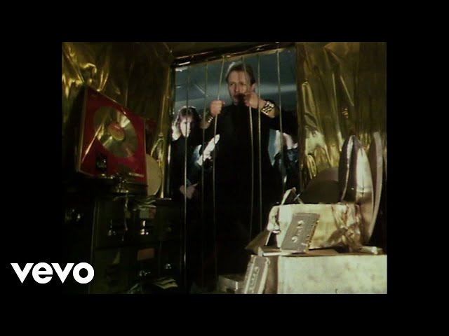 Постер Judas Priest - Breaking the law