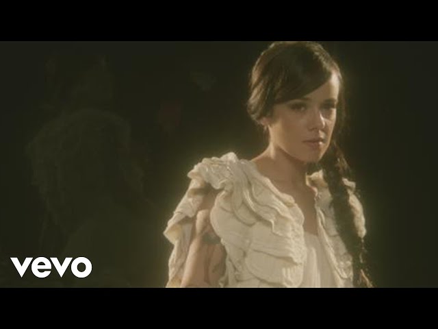 Постер Alizee - A cause de l’automne