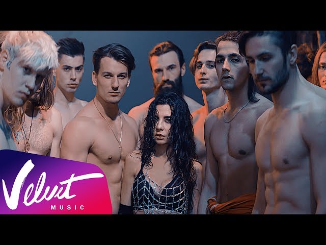 Постер Анна Плетнёва - На чьей ты стороне