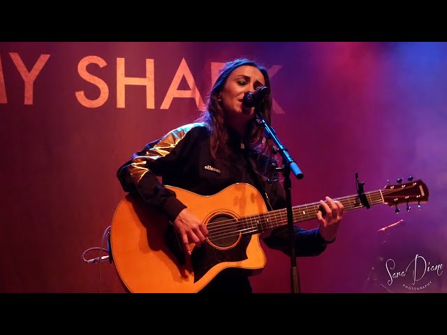 Постер Amy Shark - PSYCHO